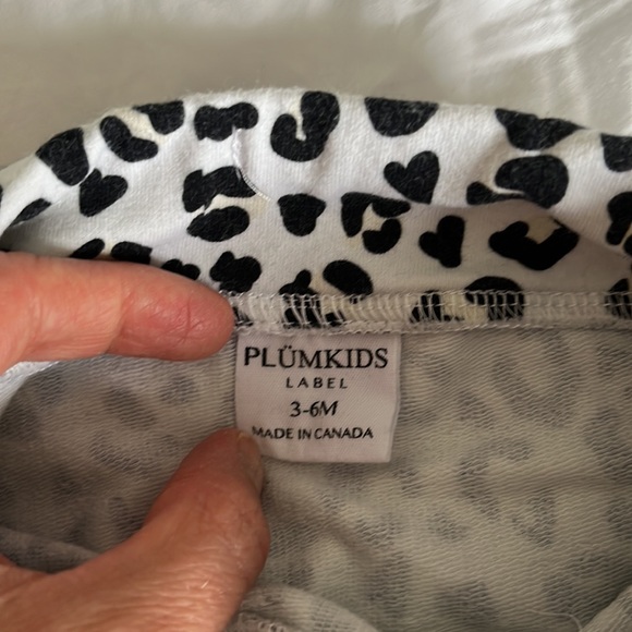 PlumKids leopard Print pants | 3-6 months - Picture 3 of 4